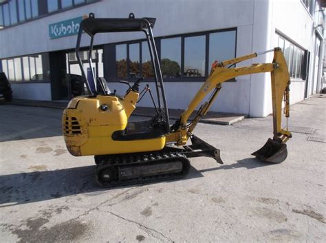 komatsu pc 15 mini excavator cab|PC15R.